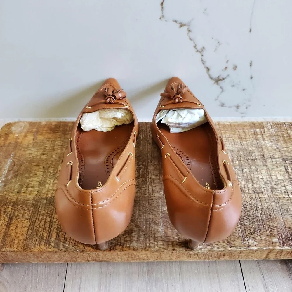 Brooks Brothers Pumps Womens 8 Brown Leather Tassel Pointed Kitten Heel Italy
